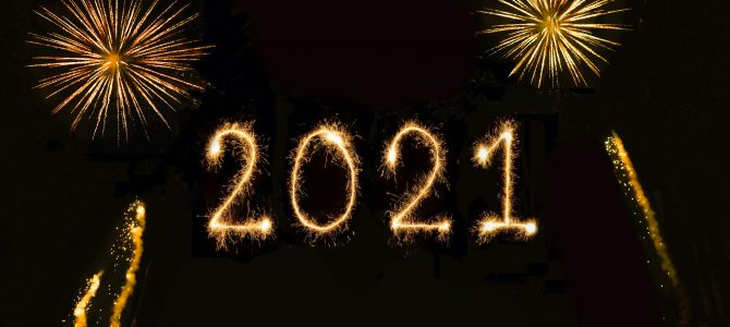 Features of launching fireworks on water Features of launching fireworks on water